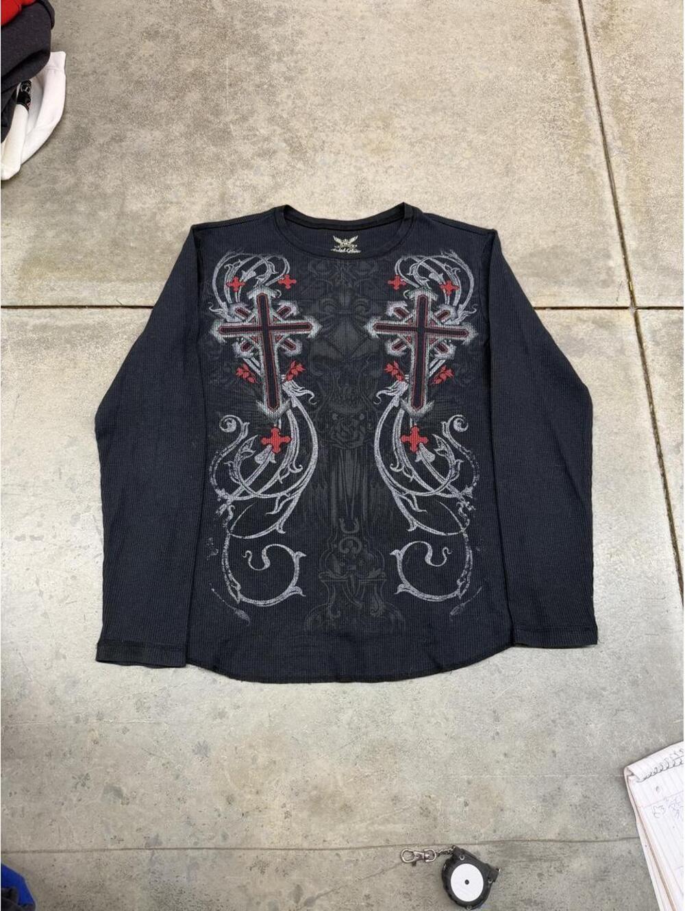 vintage faded glory black and white cross thermal shirt size large